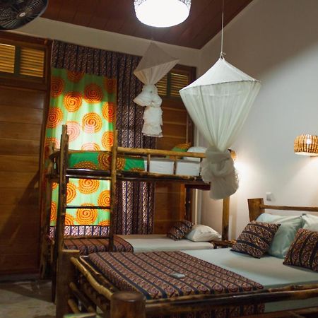 Residencial Tamarindos Bed and Breakfast Morro Peixe Exteriör bild