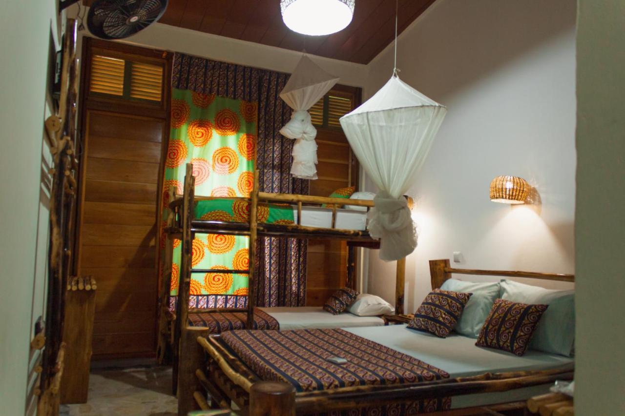 Residencial Tamarindos Bed and Breakfast Morro Peixe Exteriör bild