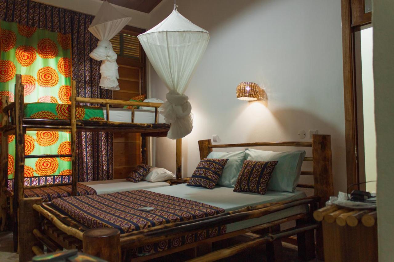 Residencial Tamarindos Bed and Breakfast Morro Peixe Exteriör bild